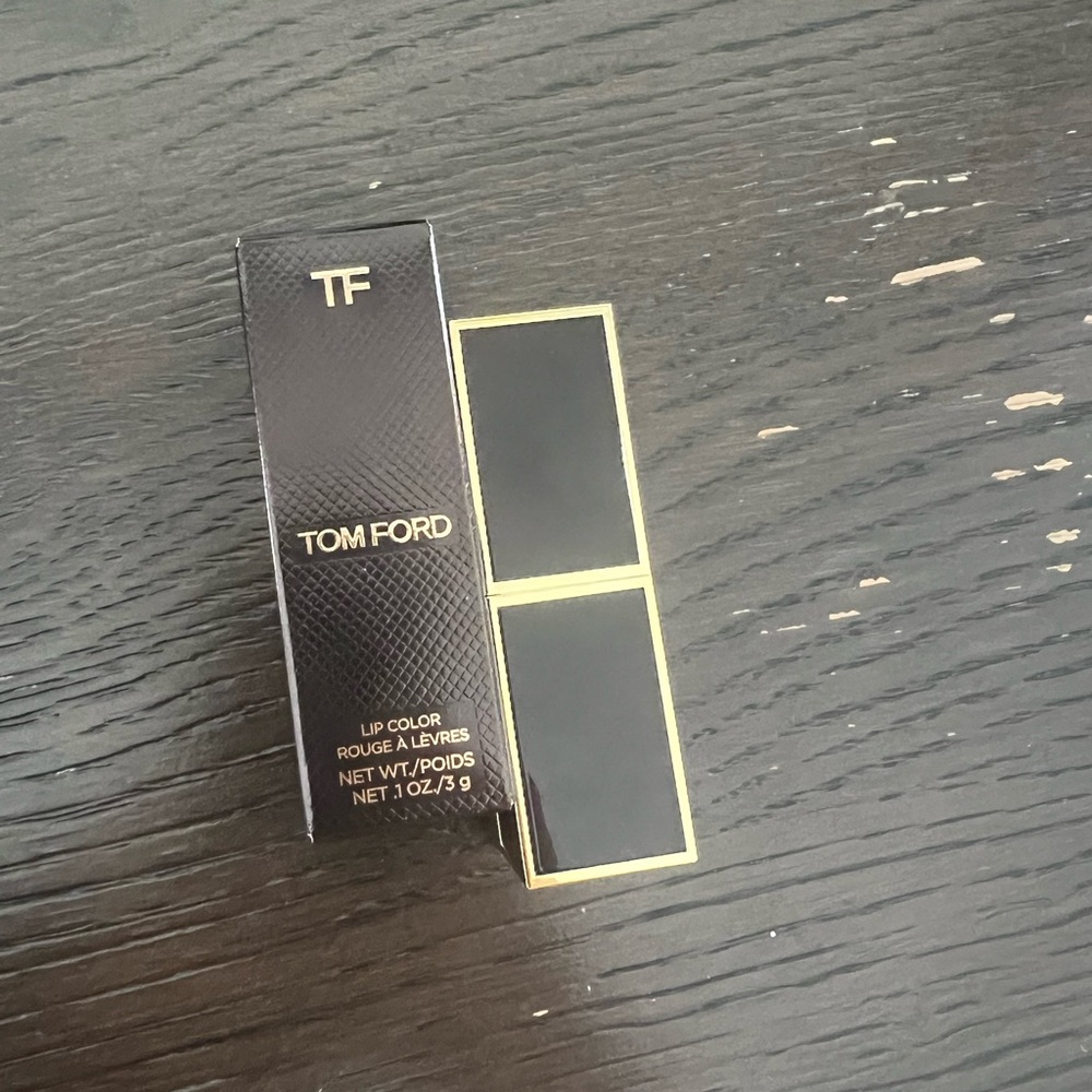 NEW Tom Ford cherry lush Lipstick - Picture 6 of 6